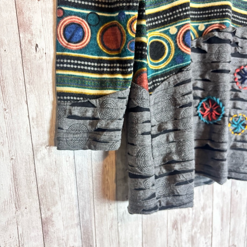 Linea Domani Gray Contrast Beaded V-Neck Tunic Sweater Art-to-Wear - Picture 6 of 8